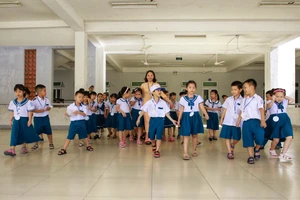 Lãnh đạo tỉnh Quảng Ngãi không đánh trống, phát biểu trong lễ khai giảng