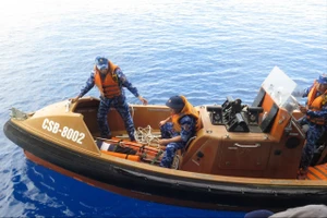 1 ngư dân đột quỵ khi đánh cá cách đất liền 300 hải lý