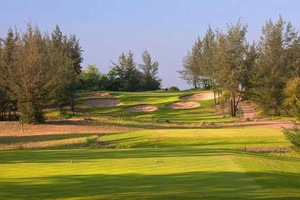 Sân golf có doanh thu 100 tỉ nhưng đóng thuế 45 tỉ. Ảnh: gec.com.vn