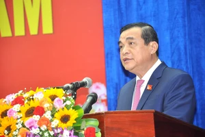 Bí thư Quảng Nam Phan Việt Cường chỉ ra nhiều hạn chế của tỉnh. Ảnh: TN