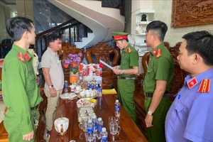 Ông Vinh là giám đốc thông thầu bị Công an tỉnh Quảng Ngãi khởi tố. Ảnh: CA