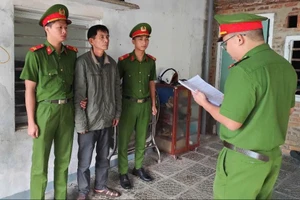 Thủ đoạn của gã đàn ông bán 1 chiếc ô tô cho nhiều người