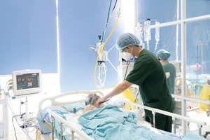 Nổ ở nhà máy nam châm, nhiều người bị thương