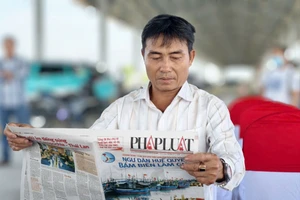 Sáng nay, chương trình “Cùng ngư dân thắp sáng đèn trên biển” đến với TP Huế