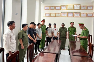 Nhóm thanh niên vác hung khí truy đuổi, tấn công nạn nhân