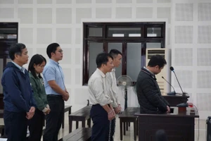 Sáu bị cáo trong vụ án. Ảnh: AC