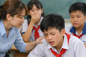 13 học sinh nghi bị ngộ độc sau khi uống trà sữa gần trường. Ảnh minh hoạ: AI