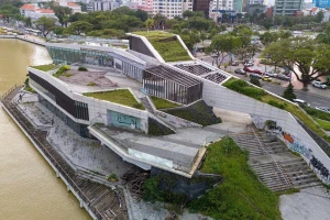 Dự án nhà hàng và bến du thuyền bên bờ sông Hàn. Ảnh: TN
