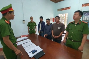 Cháu rủ bạn đánh cậu ruột, cả nhóm bị khởi tố về tội giết người