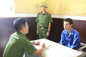 Mạo danh tài khoản Facebook chiếm đoạt tiền từ thiện