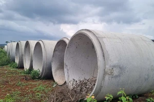 Dự án gần 400 tỉ đồng tạm dừng, dân thắng kiện mòn mỏi chờ thi hành án