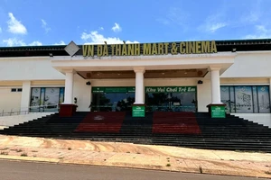 Dự án khu đô thị bán đất sai quy định, làm sân tennis trái phép