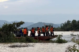 Tìm thấy thi thể hai mẹ con ôm chặt nhau dưới sông Krông Ana