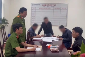 Cướp tiền của cô gái ở rẫy cao su rồi chuyển cho người yêu