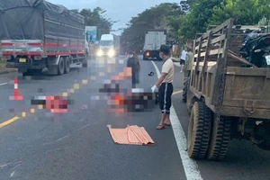 2 người tử vong khi vượt xe máy cày