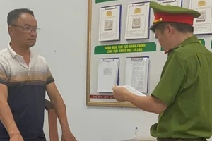 Khởi tố bị can dùng chất độc xyanua để khai thác, chế biến vàng trái phép