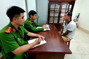 Đắk Lắk: Thuê 3 ô tô, làm giả giấy tờ rồi mang đi cầm cố