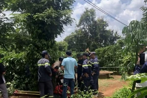 Phát hiện người đàn ông tử vong trong tư thế treo cổ dưới giếng