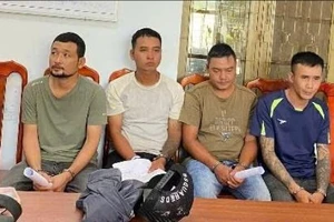 Khởi tố, bắt tạm giam 4 người chặn đánh tài xế xe khách