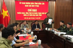 Quân khu 5 họp khẩn với Ban Chỉ huy phòng thủ dân sự Đắk Lắk ứng phó lũ