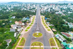 VKSND Tối cao kháng nghị vụ được bồi thường 300 triệu, phải mua đất tái định cư 1,1 tỉ đồng