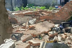 Điều tra vụ nổ gây sập nhà, khiến 1 người bị thương nghi do chế tạo pháo