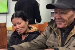 Người đàn ông 73 tuổi vượt chặng đường hơn 1.400 km đến Sơn La gặp người yêu