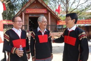 Già làng, trưởng buôn ... ở Đắk Lắk gửi niềm tin vào Đại hội XIV của Đảng