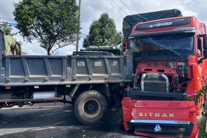 7 ô tô tông nhau liên hoàn trên đường tránh Tây Buôn Ma Thuột