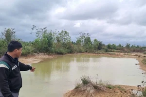 Công an điều tra vụ đất rẫy bỗng dưng biến thành ao ở Đắk Lắk