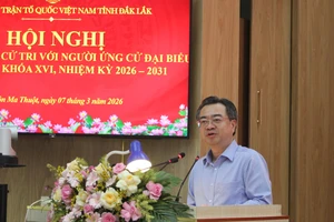 Ông Nguyễn Thanh Nghị trình bày chương trình hành động trước cử tri Đắk Lắk