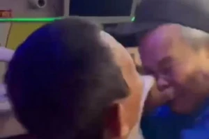 Buộc thôi việc tài xế đánh nhau với hành khách