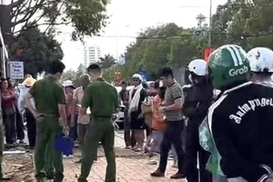 Công an nhờ dân cung cấp thông tin vụ trẻ sơ sinh tử vong tại khu đất trống