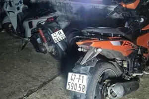 Tìm thấy thi thể đôi nam nữ dưới hồ Krông Búk Hạ, trên bờ có 2 xe máy