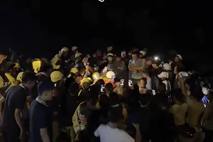 Thi thể đôi nam nữ dưới hồ là vợ chồng mới cưới vài tháng