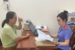 Nữ bác sĩ khoa răng hàm mặt bị khởi tố vì lừa đảo chiếm đoạt tài sản