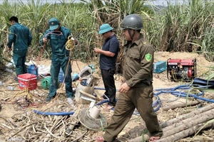 Dấu hiệu bất thường của nhóm người lạ trong rẫy mía, nghi khai thác vàng ở Đắk Lắk