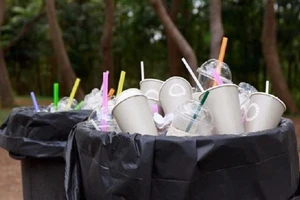 Bộ Y tế yêu cầu các bệnh viện giảm thiểu rác thải nhựa