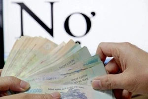 Vợ chồng ly hôn để trốn nợ chung, xử lý ra sao?