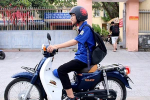 Đi xe dưới 50 cm3 có cần mua bảo hiểm bắt buộc?