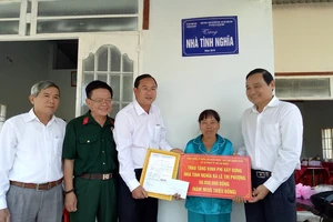 Hội Cựu chiến binh Sở Tư pháp TP.HCM trao tặng nhà tình nghĩa