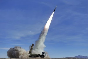 Một vụ thử tên lửa của Iran hồi tháng 11-2018. Ảnh: THE TIMES OF ISRAEL