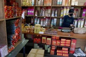 Tiệm nhang của Lin ở Đài Bắc. Ảnh: AFP