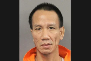 Một người Mỹ gốc Việt lãnh 50 năm tù vì giết cha con cô dâu
