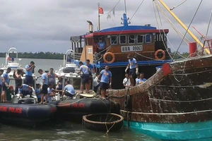 Philippines: Cho tàu TQ đánh cá trong EEZ, 'dân phải đồng ý'