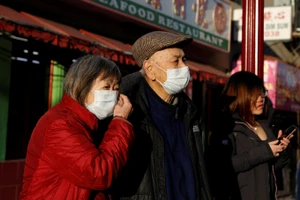 Bang California theo dõi 8.400 người liên quan virus COVID-19