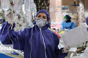 COVID-19 Iran: Báo chí cầu cứu chính phủ, nguy cơ dịch kéo dài