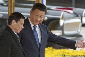 Philippines lo Trung Quốc dùng đội quân mạng chi phối bầu cử 