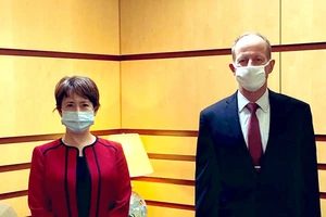 Quan chức ngoại giao Mỹ 'phá lệ' tiếp đại diện Đài Loan