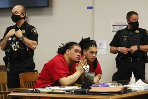 Bắn chết người gốc Việt, anh em người Mỹ lãnh 80 năm tù